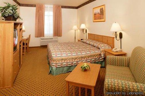 The Inn At Rolling Hills Casino & Resort Corning Szoba fotó
